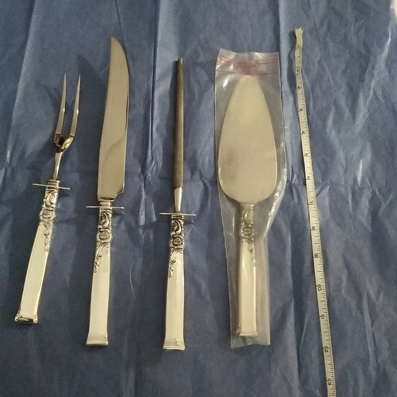 Vintage Heirloom sterling carving set and Heirloom Sterling Pie Server - Picture 9 of 9